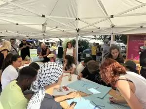 Κατερίνη: Τα παιδιά ζωγράφισαν για την Ειρήνη στην Πλατεία Ελευθερίας