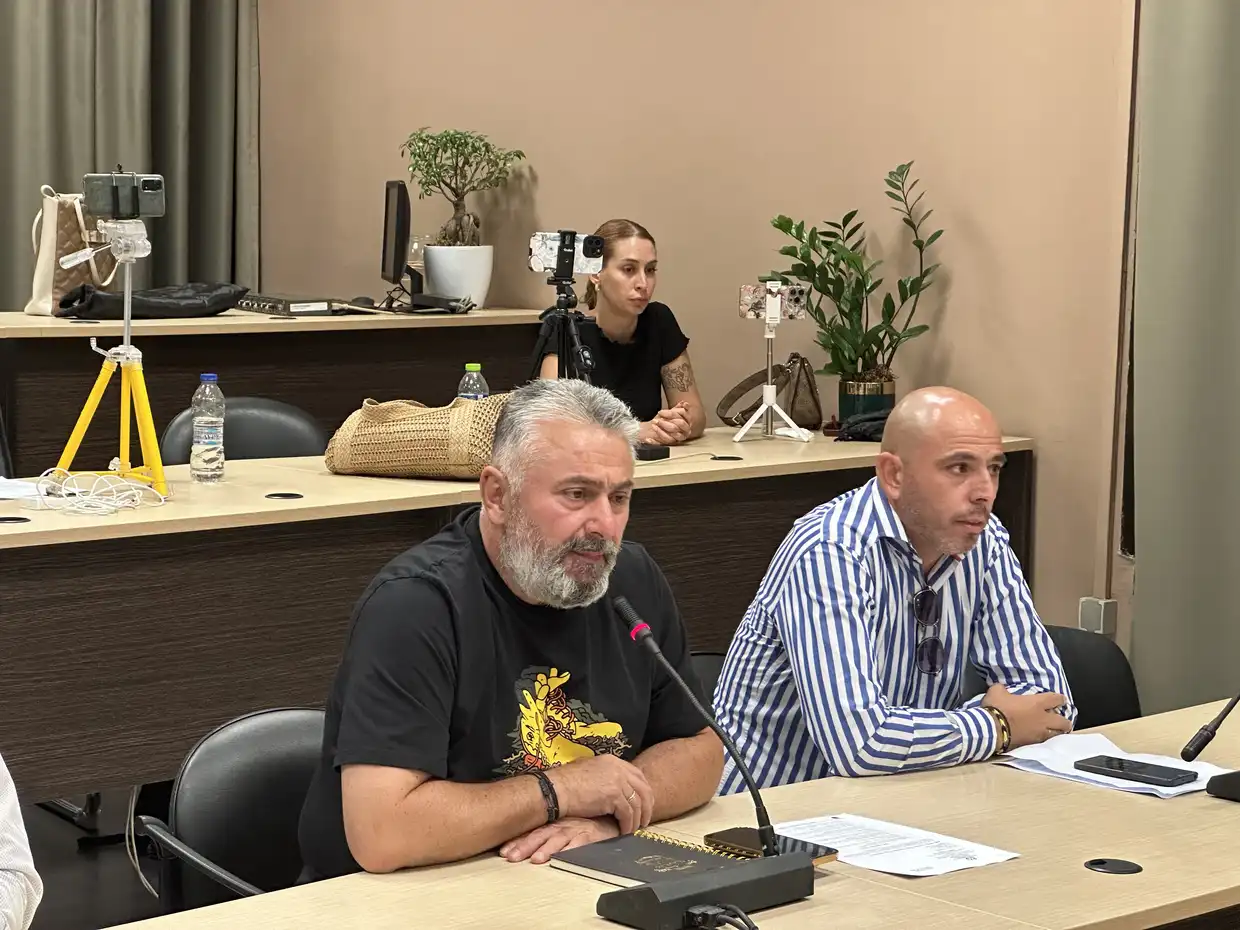 Μια θυελλώδης συνεδρίαση στο Δημοτικό Συμβούλιο Κατερίνης Μια θυελλώδης συνεδρίαση στο Δημοτικό Συμβούλιο Κατερίνης