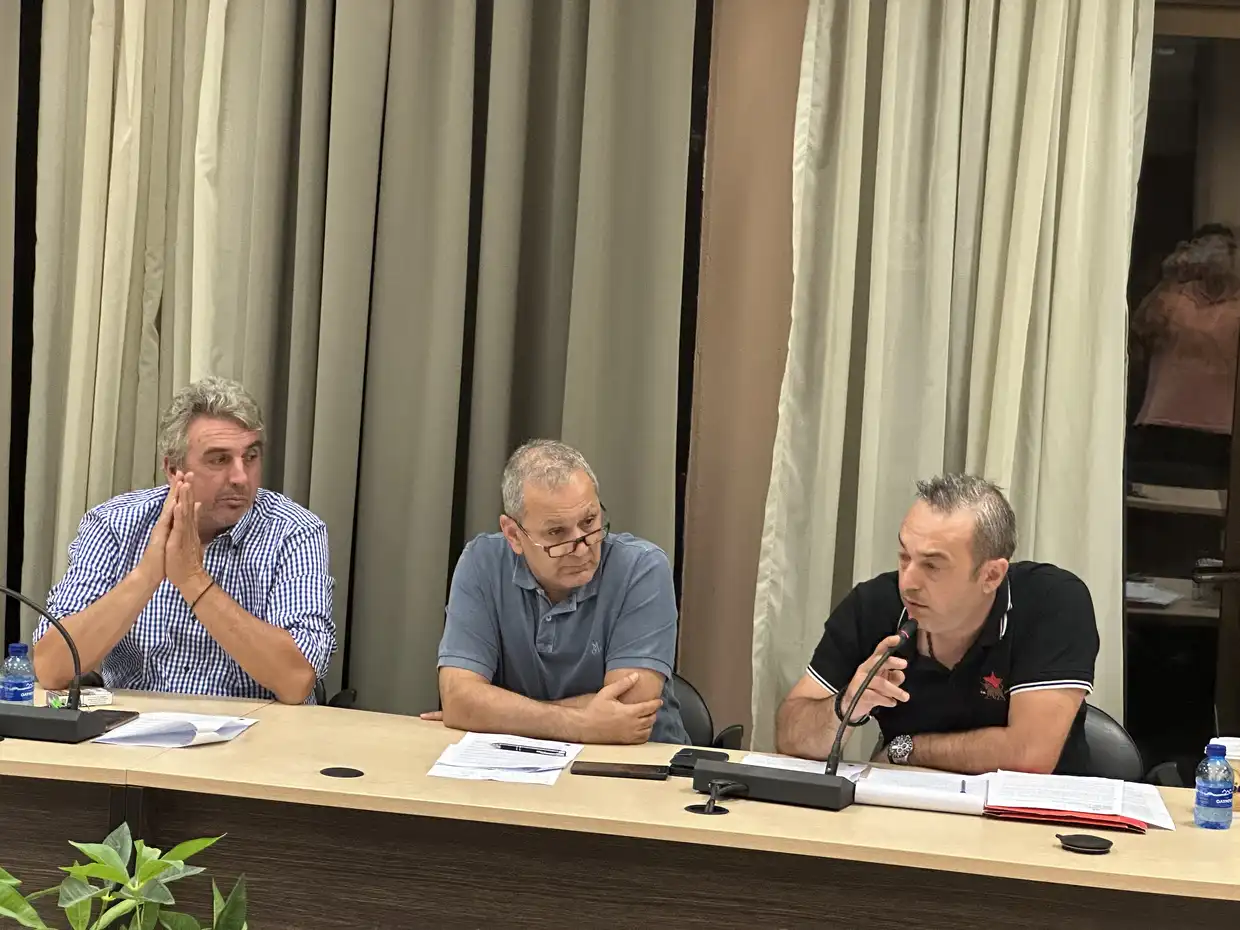 Μια θυελλώδης συνεδρίαση στο Δημοτικό Συμβούλιο Κατερίνης Μια θυελλώδης συνεδρίαση στο Δημοτικό Συμβούλιο Κατερίνης