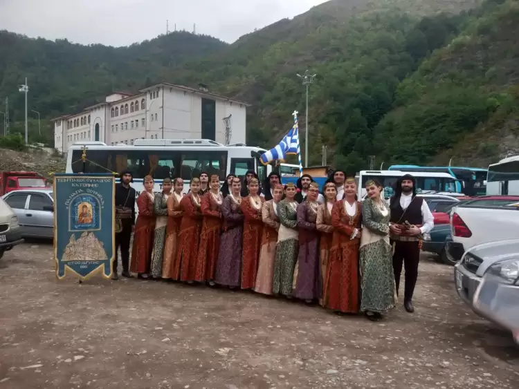 Η Παναγία Σουμελά Κατερίνης “χόρεψε” με τους προγόνους της