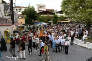 Η περιφορά της εικόνας της Παναγίας στον Κολινδρό Η περιφορά της εικόνας της Παναγίας στον Κολινδρό