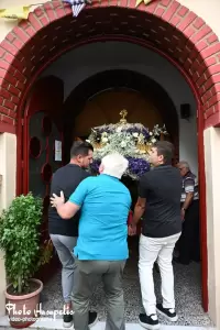 Η περιφορά της εικόνας της Παναγίας στον Κολινδρό Η περιφορά της εικόνας της Παναγίας στον Κολινδρό