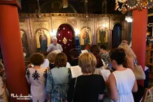 Η περιφορά της εικόνας της Παναγίας στον Κολινδρό Η περιφορά της εικόνας της Παναγίας στον Κολινδρό