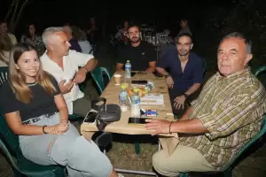 Περιηγητικός περίπατος των αμπελώνων της Πιερίας και γευσιγνωσία στο Κτήμα Ξηρομερίτη Περιηγητικός περίπατος των αμπελώνων της Πιερίας και γευσιγνωσία στο Κτήμα Ξηρομερίτη