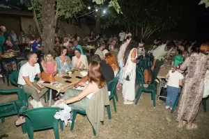 Περιηγητικός περίπατος των αμπελώνων της Πιερίας και γευσιγνωσία στο Κτήμα Ξηρομερίτη Περιηγητικός περίπατος των αμπελώνων της Πιερίας και γευσιγνωσία στο Κτήμα Ξηρομερίτη