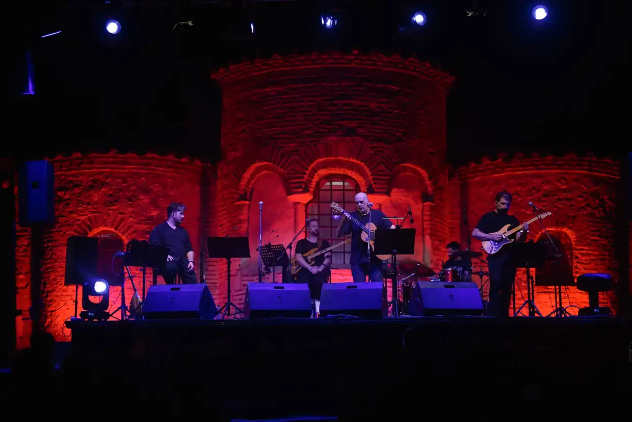 Ο Πολιτιστικός Ιούλιος του 54ου Φεστιβάλ Ολύμπου: Ένας μήνας τέχνης, ιστορίας και συνεργασίας Ο Πολιτιστικός Ιούλιος του 54ου Φεστιβάλ Ολύμπου: Ένας μήνας τέχνης, ιστορίας και συνεργασίας