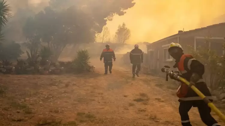 Πύρινη κόλαση στη Γαλλία