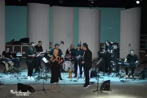 Συναυλία–αφιέρωμα στον μοναδικό Βασίλη Καρρά Συναυλία–αφιέρωμα στον μοναδικό Βασίλη Καρρά