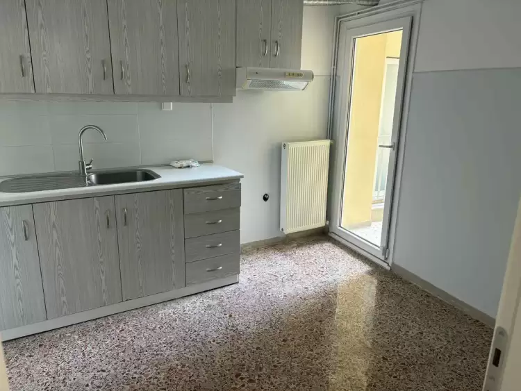 Θεσσαλονίκη – Ενοικιάζεται διαμέρισμα 90τμ σε άριστη κατάσταση, επί της Μαρτίου (100 μέτρα από το μετρό)