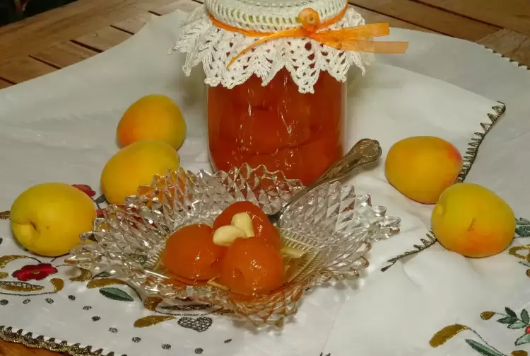 Το βάζο με το γλυκό