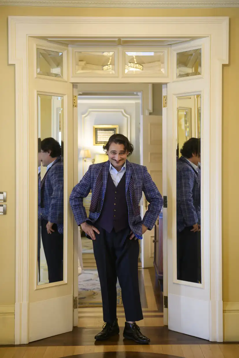 Ο Βασίλης Χαραλαμπόπουλος το καλοκαίρι θα έχει δύο αφεντικά: «Ο Υπηρέτης δύο Αφεντάδων» του Κάρλο Γκολντόνι Ο Βασίλης Χαραλαμπόπουλος το καλοκαίρι θα έχει δύο αφεντικά: «Ο Υπηρέτης δύο Αφεντάδων» του Κάρλο Γκολντόνι