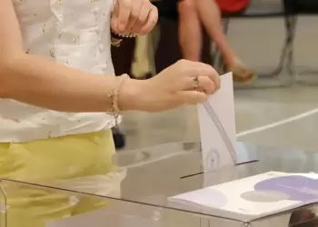 Opinion Poll: Στο 30,5% ανεβαίνει η ΝΔ, προβάδισμα 16,5 μονάδων από το ΠΑΣΟΚ – «Σημαντικά τα μέτρα της ΔΕΘ», λένε 7 στους 10