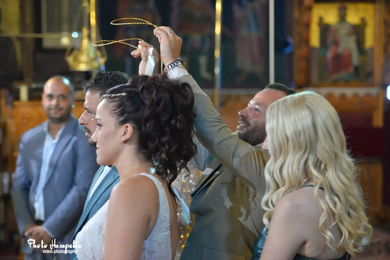 Ο γάμος του Κώστα & της Δέσποινας στην Αγία Θεοδώρα Κολινδρού Πιερίας Ο γάμος του Κώστα & της Δέσποινας στην Αγία Θεοδώρα Κολινδρού Πιερίας