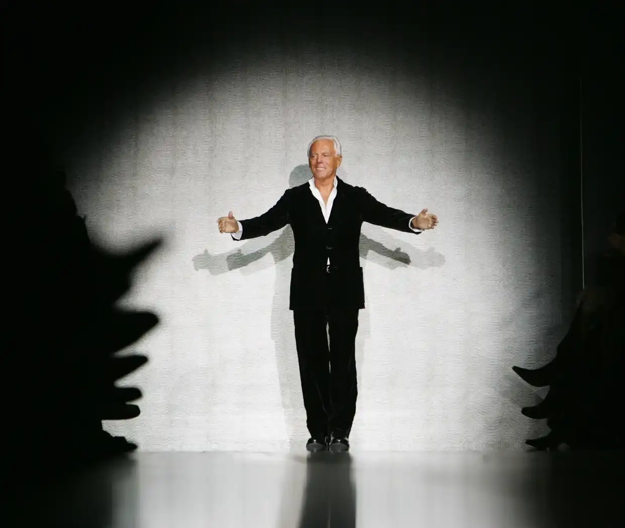 Αρμάνι: Ο μοναδικός από τους μεγάλους της μόδας που δεν πούλησε ποτέ την εταιρεία του