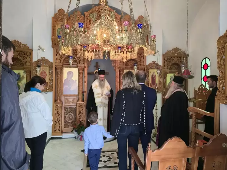 Αρχιερατικό Τρισάγιο στη μνήμη του ζεύγους Λαϊνοπούλου Αρχιερατικό Τρισάγιο στη μνήμη του ζεύγους Λαϊνοπούλου