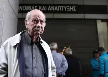 Αύξηση 500 ευρώ ετησίως στις μεσαίες συντάξεις