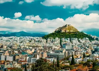 Δύσκολα οι Έλληνες αγοράζουν σπίτι - Κατέχουμε τη 2η χειρότερη θέση στην Ευρώπη Δύσκολα οι Έλληνες αγοράζουν σπίτι – Κατέχουμε τη 2η χειρότερη θέση στην Ευρώπη