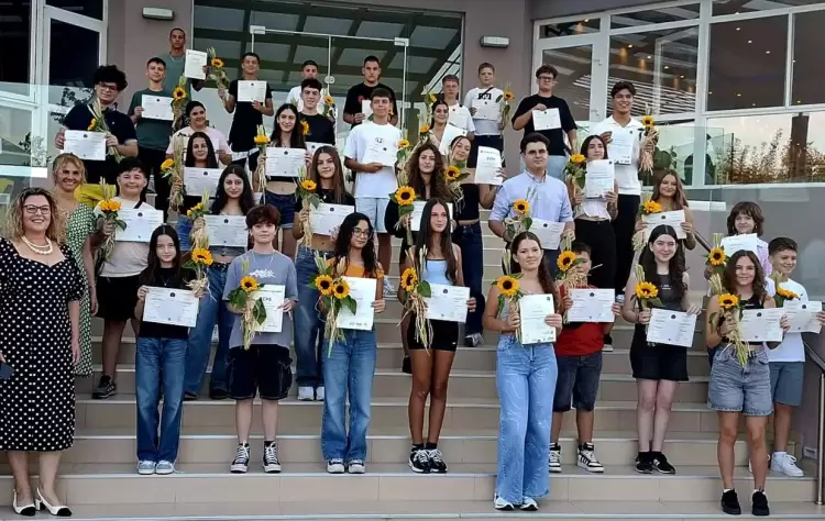 Γιορτή γλωσσομάθειας στα Κέντρα Ξένων Γλωσσών Μασούρα Δ. Ευτυχία