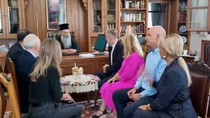 Κατερίνη: Κλιμάκιο Νέας Δημοκρατίας – Ο Άκης Σκέρτσος, Χάρης Θεοχάρης, Γιάννης Ανδριανός στην Πιερία