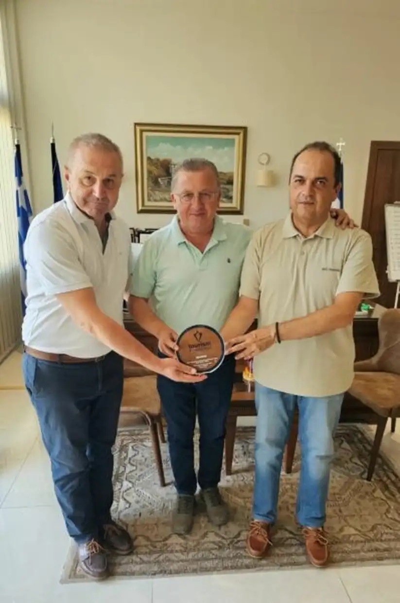 Η Κατερίνη βραβεύτηκε για Πολιτισμό & Τουρισμό Η Κατερίνη βραβεύτηκε για Πολιτισμό & Τουρισμό