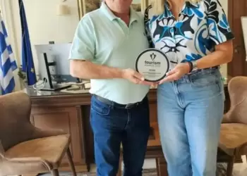 Η Κατερίνη βραβεύτηκε για Πολιτισμό & Τουρισμό Η Κατερίνη βραβεύτηκε για Πολιτισμό & Τουρισμό