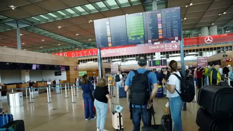 Κυβερνοεπίθεση σε μεγάλα ευρωπαϊκά αεροδρόμια – Καθυστερήσεις και ακυρώσεις πτήσεων