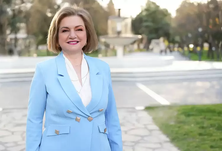 Μύρισε εκλογές! Μύρισε εκλογές!