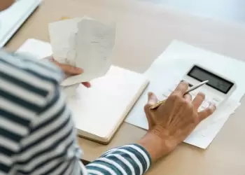 Οδηγός για υψηλότερη σύνταξη: Πρόωρη συνταξιοδότηση, μισθός και πλασματικά έτη Οδηγός για υψηλότερη σύνταξη: Πρόωρη συνταξιοδότηση, μισθός και πλασματικά έτη