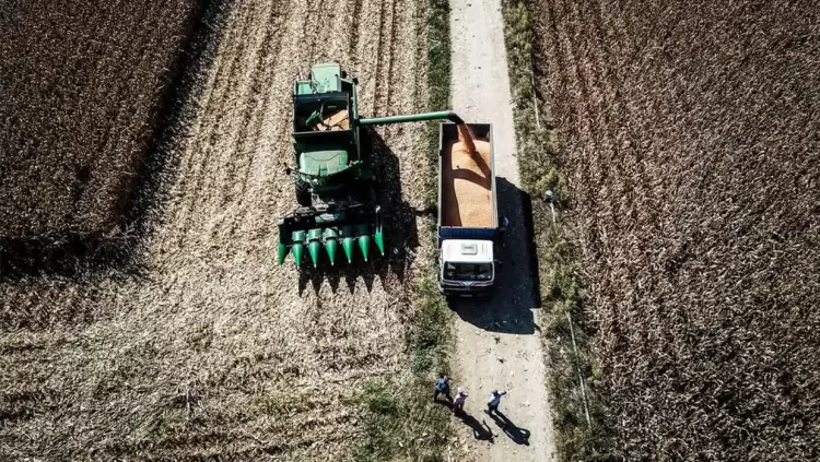 Ελλάδα: Από τον μονοδιάστατο τουρισμό στη βιώσιμη παραγωγή και εξαγωγές Ελλάδα: Από τον μονοδιάστατο τουρισμό στη βιώσιμη παραγωγή και εξαγωγές