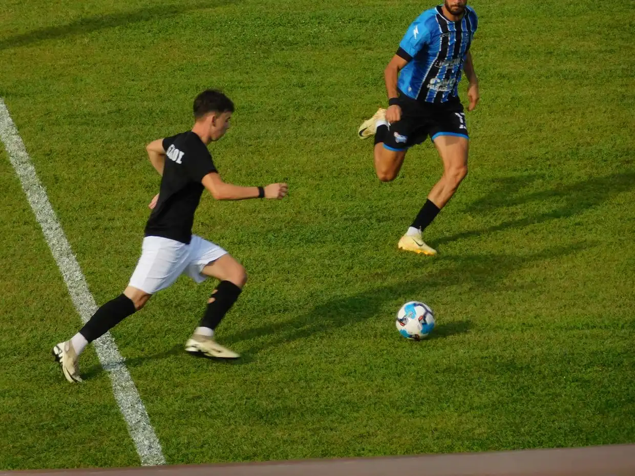 Πιερικός – ΑΕ Μυκόνου 0 2: Σε ρηχά νερά