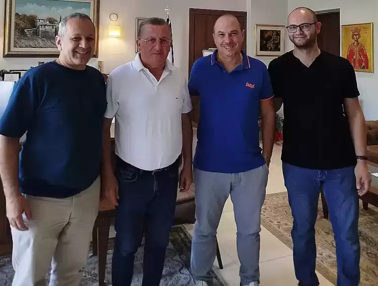 Συνάντηση φυσικοθεραπευτών με τον Δήμαρχο Κατερίνης για ασθενείς