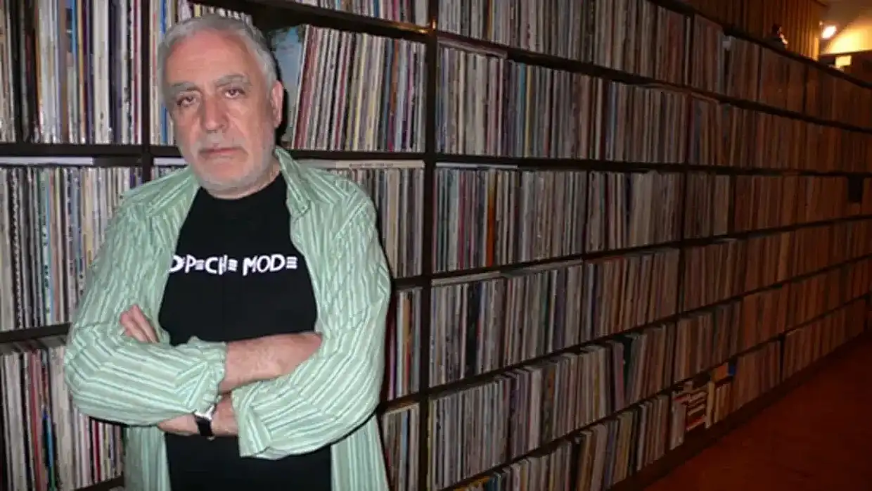 Το Ίδρυμα Ωνάση αποκτά τη συλλογή δίσκων του Γιάννη Πετρίδη