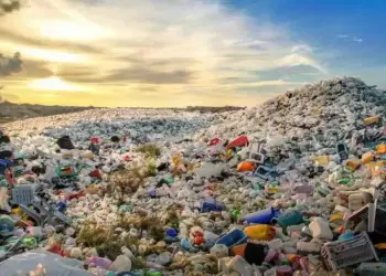 Το ΥΠΕΝ σχεδιάζει έξι μονάδες καύσης απορριμμάτων σε Κοζάνη, Κρήτη, Πελοπόννησο, Αττική, Ροδόπη