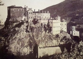 Αφηγητές μιας ιστορίας αιώνων, τα κειμήλια της Μονής Αγίου Γεωργίου Περιστερεώτα, σ' ένα νεο τόμο