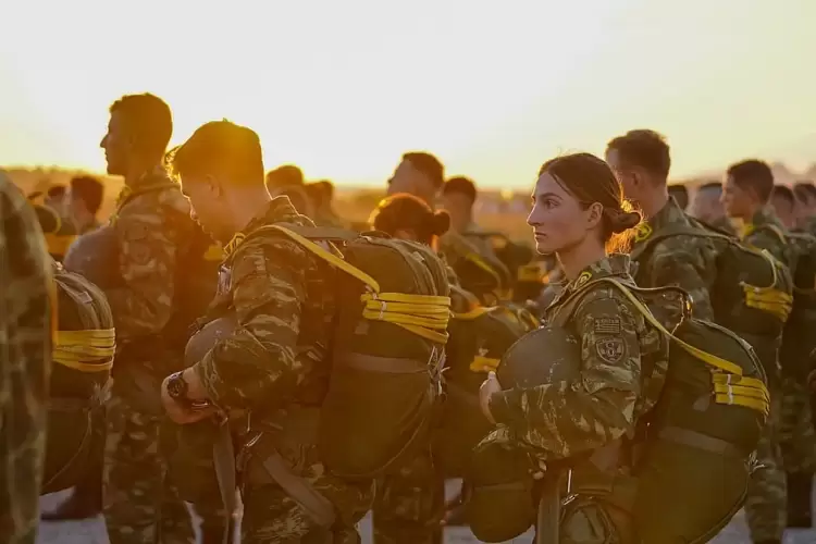 Αλλάζει η στρατιωτική εκπαίδευση - Μπαίνουν τα drones και οι νέες τεχνολογίες