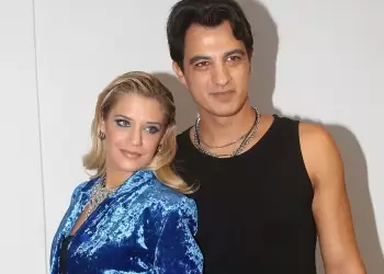 Βημα..τίζοντας: Σε πελάγη ευτυχίας ο Δήμος Αναστασιάδης και η Τζένη Θεωνά καθώς ήρθε στον κόσμο το δεύτερο παιδί τους.