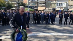 H Κατερίνη Τιμά την 28η Οκτωβρίου – Δοξολογία, κατάθεση στεφάνων και παρέλαση (Φωτορεπορτάζ & Συνεχής Ενημέρωση)