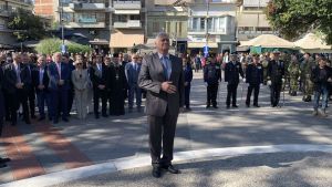 H Κατερίνη Τιμά την 28η Οκτωβρίου – Δοξολογία, κατάθεση στεφάνων και παρέλαση (Φωτορεπορτάζ & Συνεχής Ενημέρωση)