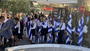 H Κατερίνη Τιμά την 28η Οκτωβρίου – Δοξολογία, κατάθεση στεφάνων και παρέλαση (Φωτορεπορτάζ & Συνεχής Ενημέρωση)