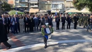 H Κατερίνη Τιμά την 28η Οκτωβρίου – Δοξολογία, κατάθεση στεφάνων και παρέλαση (Φωτορεπορτάζ & Συνεχής Ενημέρωση)