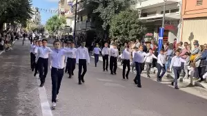 Live: H Κατερίνη Τιμά την 28η Οκτωβρίου – Δοξολογία, κατάθεση στεφάνων και παρέλαση (Φωτορεπορτάζ & Συνεχής Ενημέρωση)