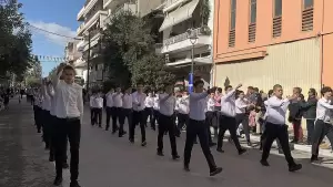 Live: H Κατερίνη Τιμά την 28η Οκτωβρίου – Δοξολογία, κατάθεση στεφάνων και παρέλαση (Φωτορεπορτάζ & Συνεχής Ενημέρωση)