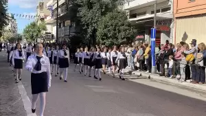 Live: H Κατερίνη Τιμά την 28η Οκτωβρίου – Δοξολογία, κατάθεση στεφάνων και παρέλαση (Φωτορεπορτάζ & Συνεχής Ενημέρωση)