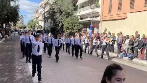 Live: H Κατερίνη Τιμά την 28η Οκτωβρίου – Δοξολογία, κατάθεση στεφάνων και παρέλαση (Φωτορεπορτάζ & Συνεχής Ενημέρωση)
