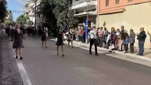 Live: H Κατερίνη Τιμά την 28η Οκτωβρίου – Δοξολογία, κατάθεση στεφάνων και παρέλαση (Φωτορεπορτάζ & Συνεχής Ενημέρωση)