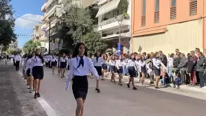 Live: H Κατερίνη Τιμά την 28η Οκτωβρίου – Δοξολογία, κατάθεση στεφάνων και παρέλαση (Φωτορεπορτάζ & Συνεχής Ενημέρωση)