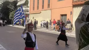 Live: H Κατερίνη Τιμά την 28η Οκτωβρίου – Δοξολογία, κατάθεση στεφάνων και παρέλαση (Φωτορεπορτάζ & Συνεχής Ενημέρωση)