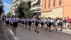 Live: H Κατερίνη Τιμά την 28η Οκτωβρίου – Δοξολογία, κατάθεση στεφάνων και παρέλαση (Φωτορεπορτάζ & Συνεχής Ενημέρωση)