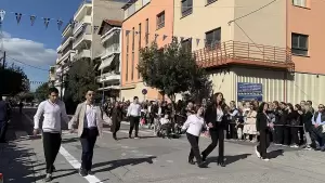 Live: H Κατερίνη Τιμά την 28η Οκτωβρίου – Δοξολογία, κατάθεση στεφάνων και παρέλαση (Φωτορεπορτάζ & Συνεχής Ενημέρωση)