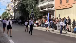 Live: H Κατερίνη Τιμά την 28η Οκτωβρίου – Δοξολογία, κατάθεση στεφάνων και παρέλαση (Φωτορεπορτάζ & Συνεχής Ενημέρωση)